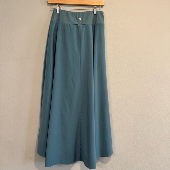 Halara High Waisted High Low Skirt Flowy Built in Short Casual Quick Dry S - Picture 2 of 6